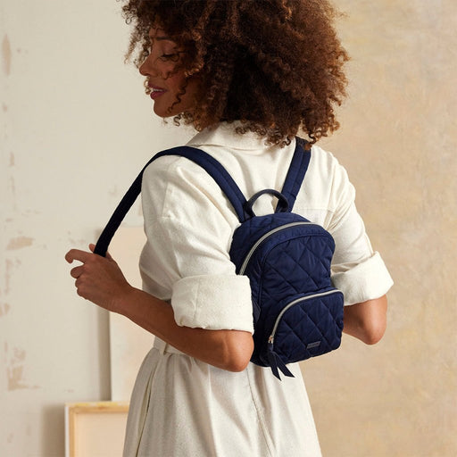 Vera Bradley : Mini Backpack in Classic Navy - Vera Bradley : Mini Backpack in Classic Navy