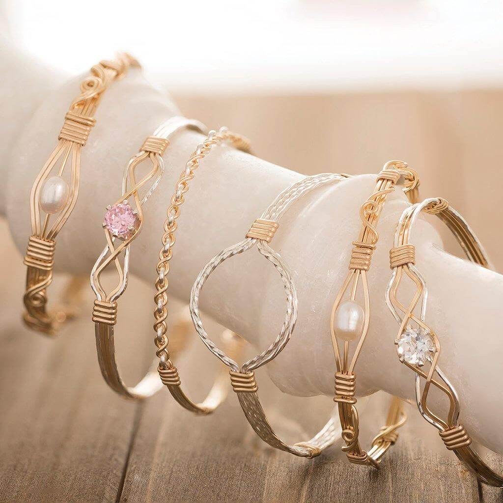 JEWELRY Annie's Hallmark — Annies Hallmark and Gretchens Hallmark