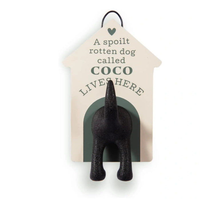 Celebrate Coco every single day with this charming personalised dog lead hook. 