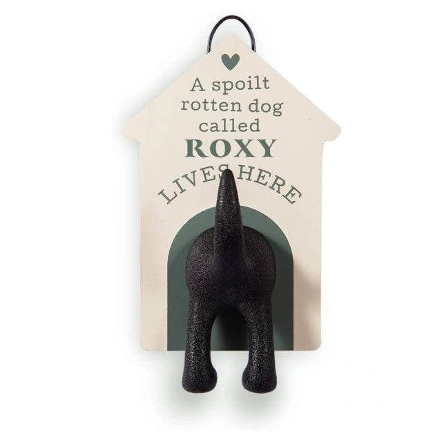 Keep your entryway tidy with this stylish personalised dog lead hook in blank grey. You mount it easily beside your front door in minutes