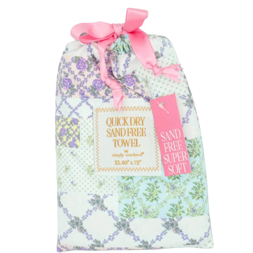 Simply Southern brings you the Quick Dry Towel in Tropical Patch a charming, coastal-inspired towel that pairs ultra-fast drying performance.
