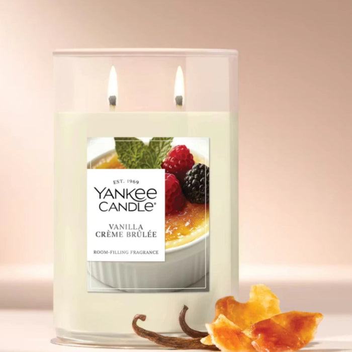Inspired by the classic French dessert, this decadent fragrance blends creamy vanilla, caramelized sugar,