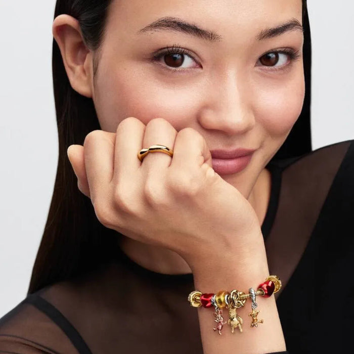 Disney Winnie the Pooh Hug Ring featuring a charming hug-inspired design with the beloved Pooh Bear character.