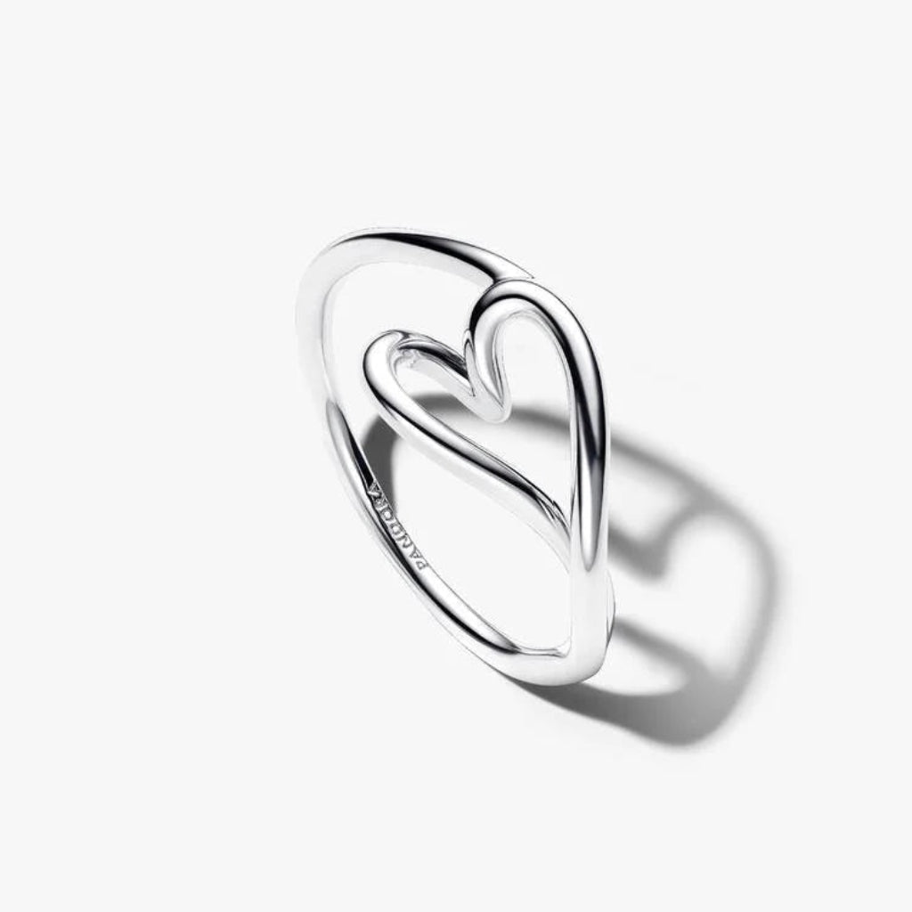 PANDORA : Organically Shaped Heart Small Ring - Annies Hallmark