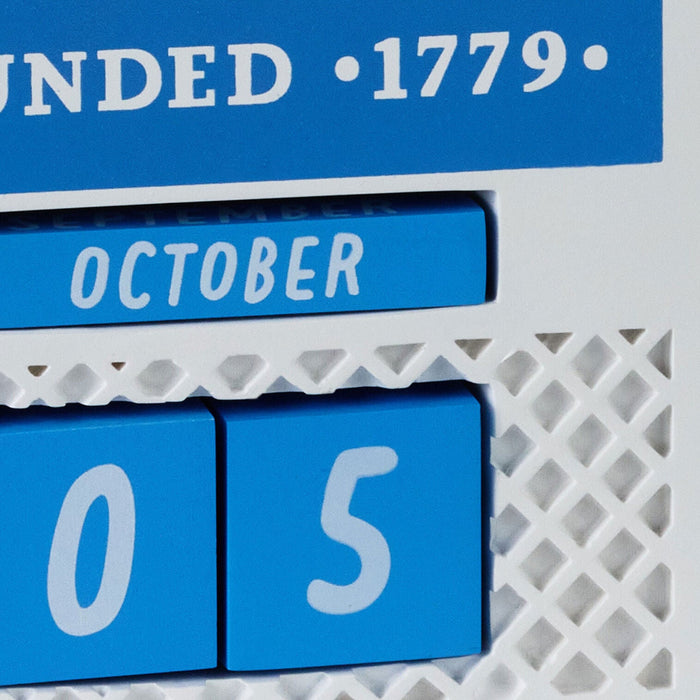 Hallmark : Gilmore Girls Stars Hollow Town Sign Perpetual Calendar