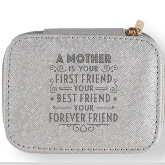 The travel jewellery box is stylish and sturdy to keep valuable jewellery safe