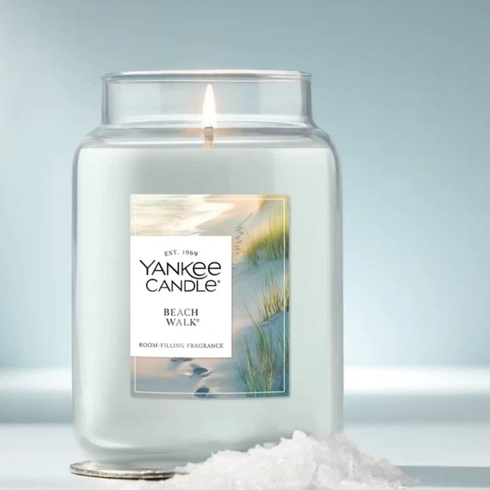 Clean, airy scent with beach-inspired notes