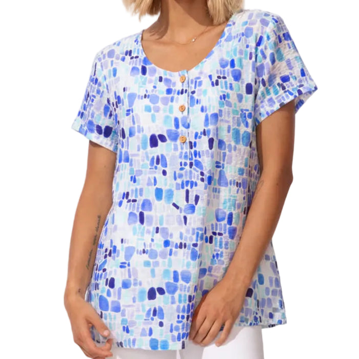 This Habitat Clothes Regatta Rayon Sea Glass Pleated Pullover - Blue combines effortless style with everyday comfort.