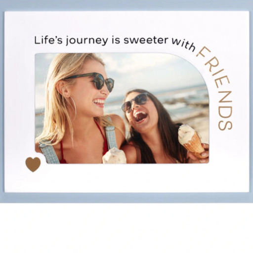 friendships with this stylish 4x6 Friends Arch frame