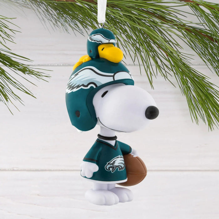 Hallmark Peanuts Snoopy and Woodstock Philadelphia Eagles bobblehead ornament