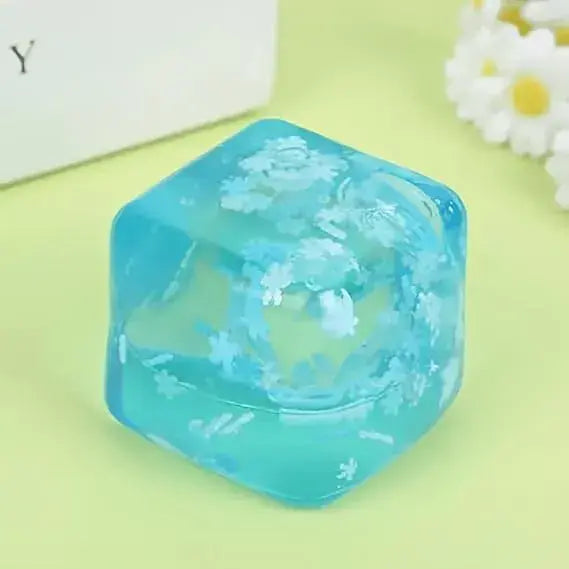 Squishy Toys : Snowflake Squeez Cube - Clear