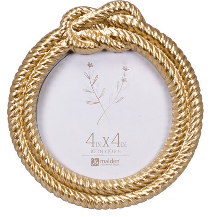 Featuring a modern knot design with an elegant gold finish, it adds texture, 