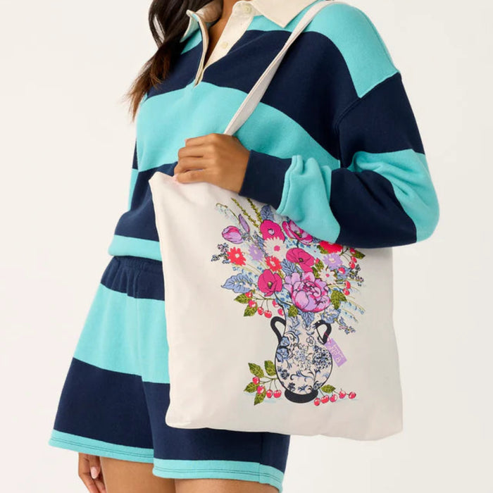 The versatile and eco-friendly accessory that combines style with practicality