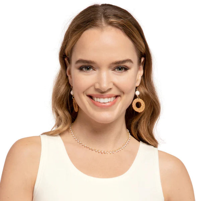 Statement studs or darling drops, our always-on earrings can either turn up the volume with bold shapes & textures or whisper sweet nothings down the nape of your neck.