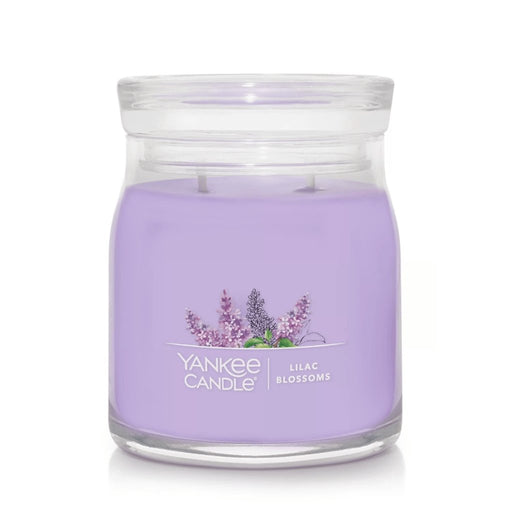 "Yankee Candle : Signature Medium Jar Candle in Lilac Blossoms -"