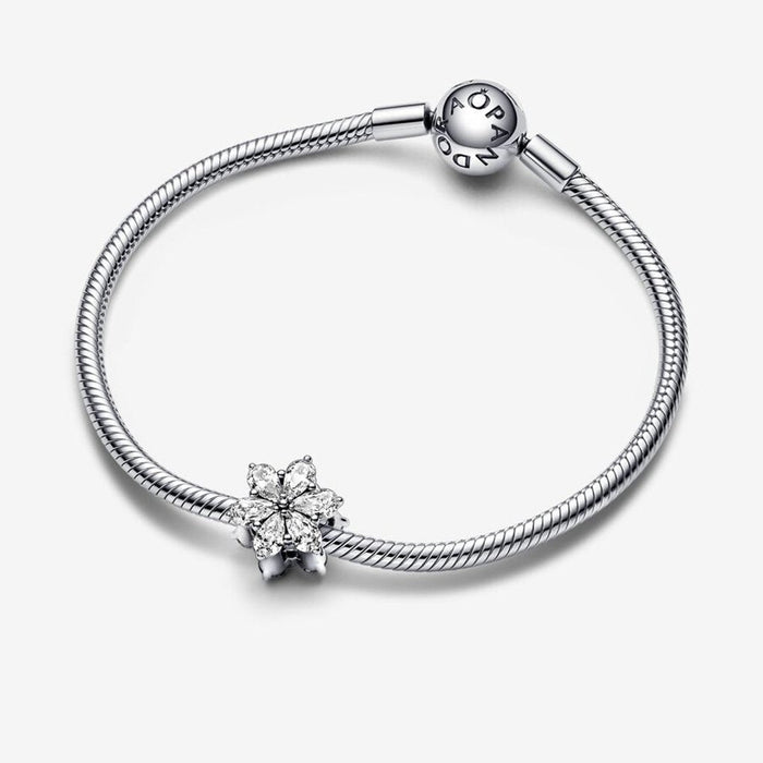 "PANDORA : Sparkling Herbarium Cluster Charm -"