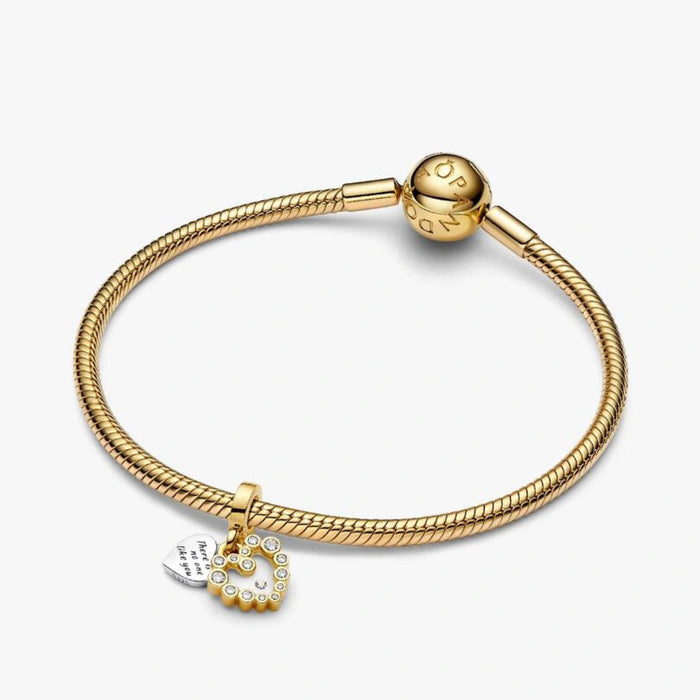 This Pandora Sparkling Heart Double Dangle Charm celebrates the strength and beauty of a mother's love. 