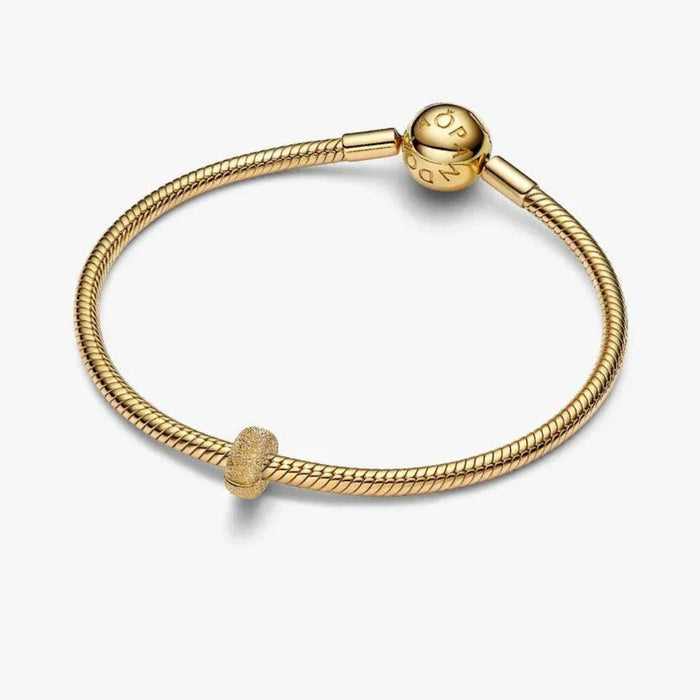 PANDORA Textured Mini Clip Charm in 14k gold plating with diamond-point texture and silicone grip