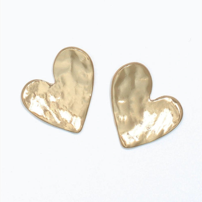 These earrings offer a contemporary take on a classic silhouette. 