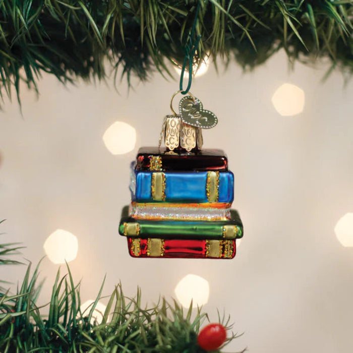 It makes a thoughtful keepsake that looks beautiful on any Christmas tree.