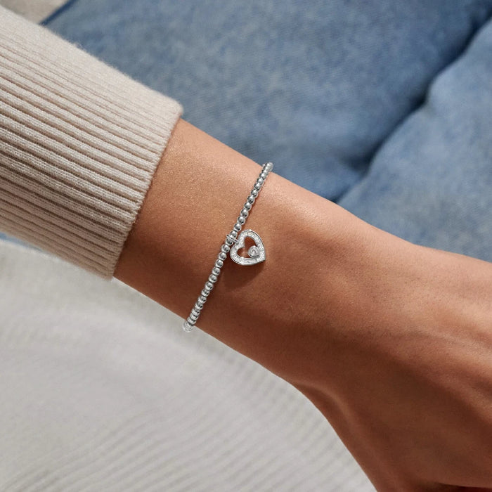 A heartfelt bracelet featuring the phrase "Thank you from the bottom of my heart," expressing deep gratitude.
