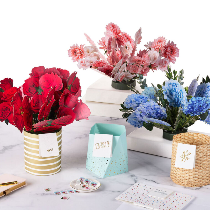 Hallmark : Build-a-Bouquet Pop-Up Paper Flowers