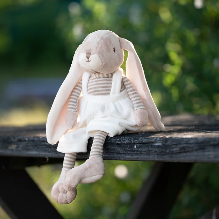 Shop in-store at Annie's Hallmark locations in Londonderry and Salem, NH, or explore our full selection online.