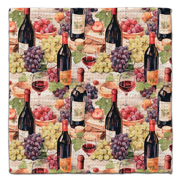 This CJ Bella Wine Bottles and Grapes Waffle Weave Washcloth adds charm and function to your kitchen.