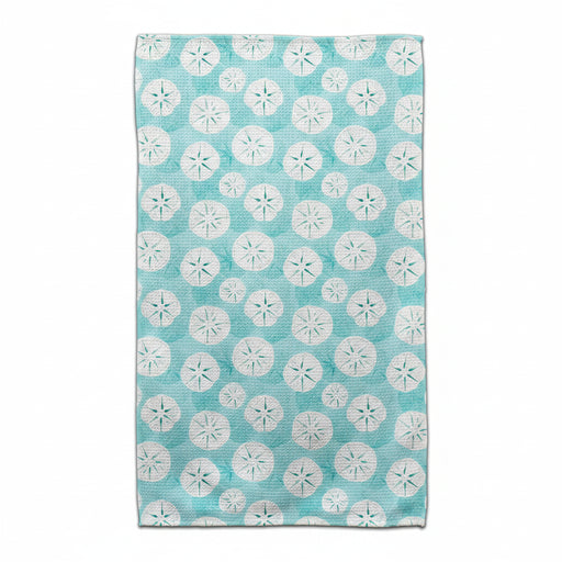 This CJ Bella White Sand Dollars Waffle Weave Towel features a crisp white sand dollar print.