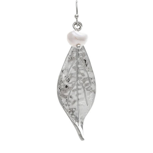  Rain Jewelry Silver Lifelike Leaf Faux Pearl Earring a delicate, nature-inspired design with cool, modern elegance. Each earring features a beautifully detailed silver leaf paired with a lustrous faux pearl accent.