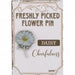  Add a cheerful, fresh accent to any outfit with the Ganz Daisy Flower Pin. 
