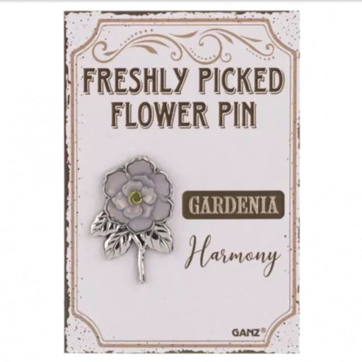  Add a touch of pure, classic elegance with the Ganz Gardenia Flower Pin. 