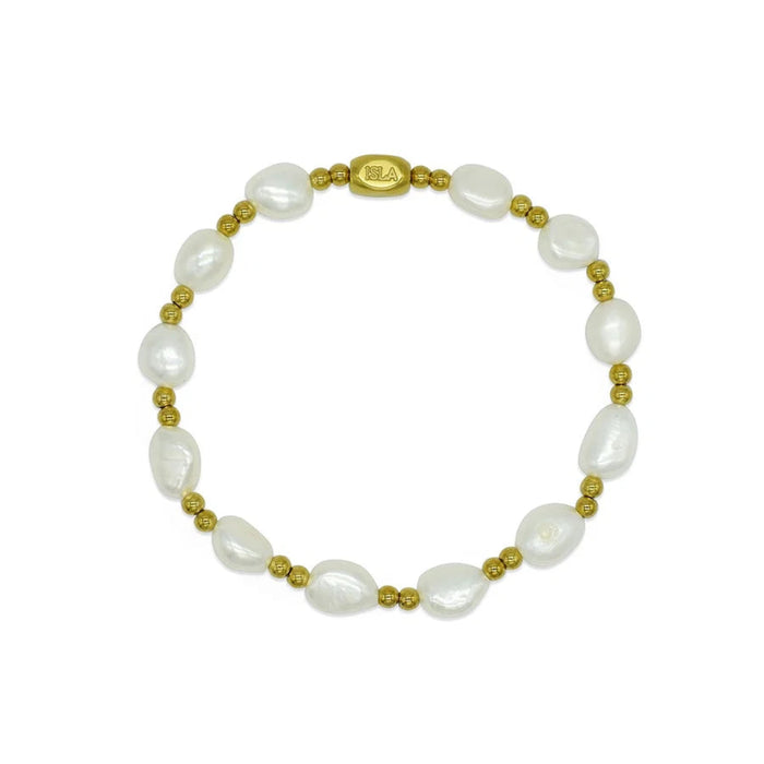 The Stia All In Pearl Bracelet delivers timeless elegance you can wear every day. 