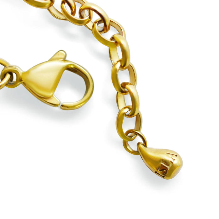 Wear it alone for a minimalist statement or layer it with your favorite pieces.