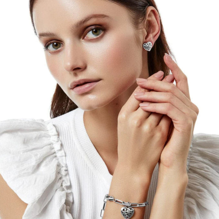Brighton Contempo Heart Link Bracelet featuring polished heart-shaped links with signature Contempo-inspired scroll detailing for timeless everyday elegance.