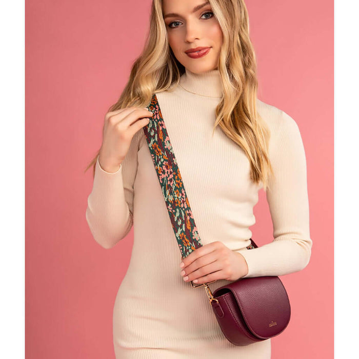 Shop in-store at Annie's Hallmark locations in Londonderry and Salem, NH, or explore our full selection online.