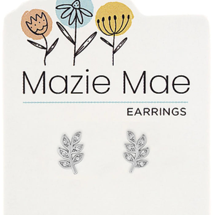 Timeless earrings blending gentle color tones with a refined silver finish