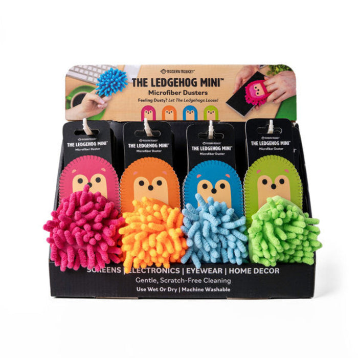 Soft microfiber bristles trap dust for quick, effective cleaning.