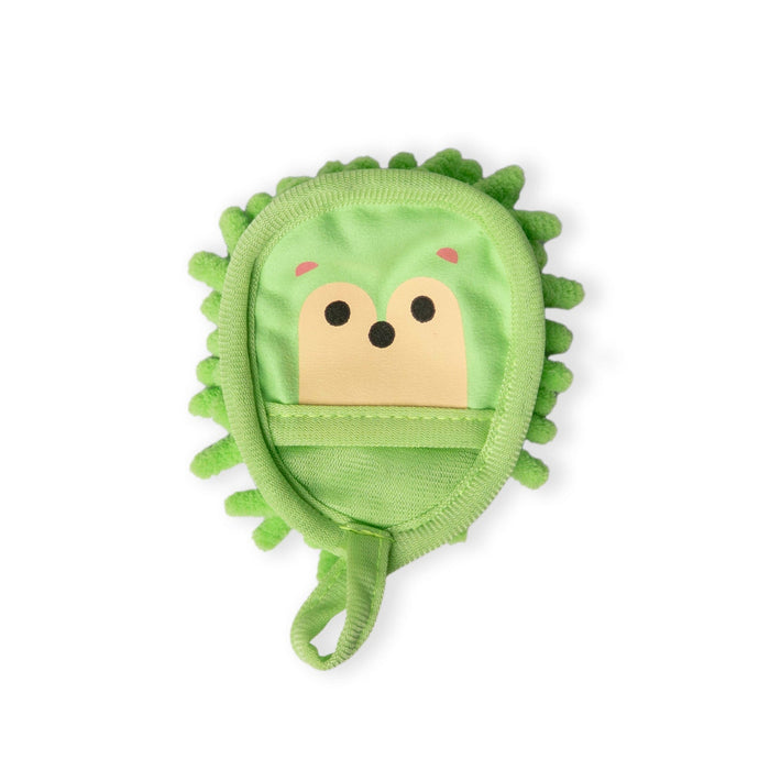 Soft microfiber bristles trap dust for quick, effective cleaning.