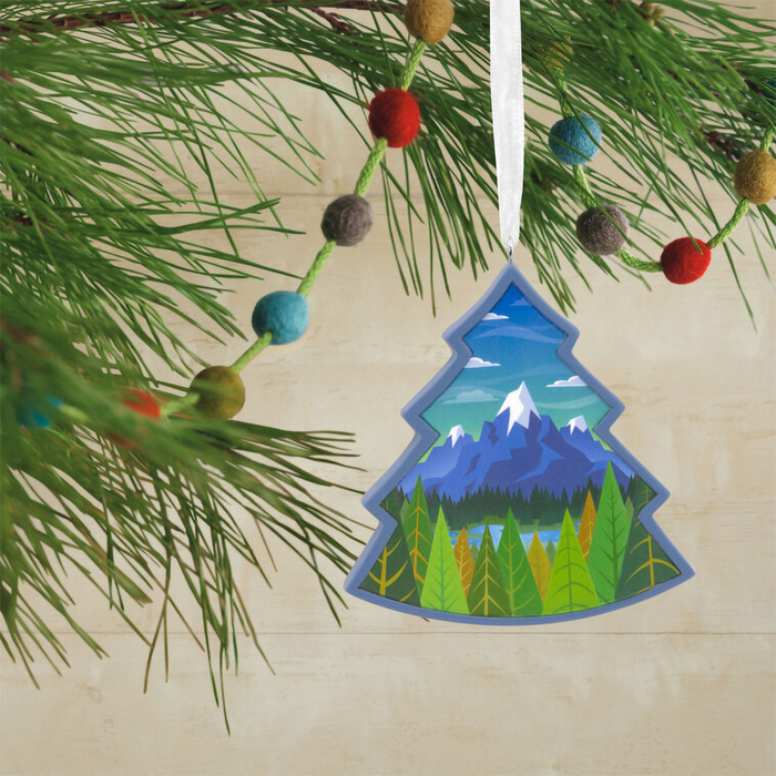 Hallmark : Mountain Scene Tree Hallmark Ornament