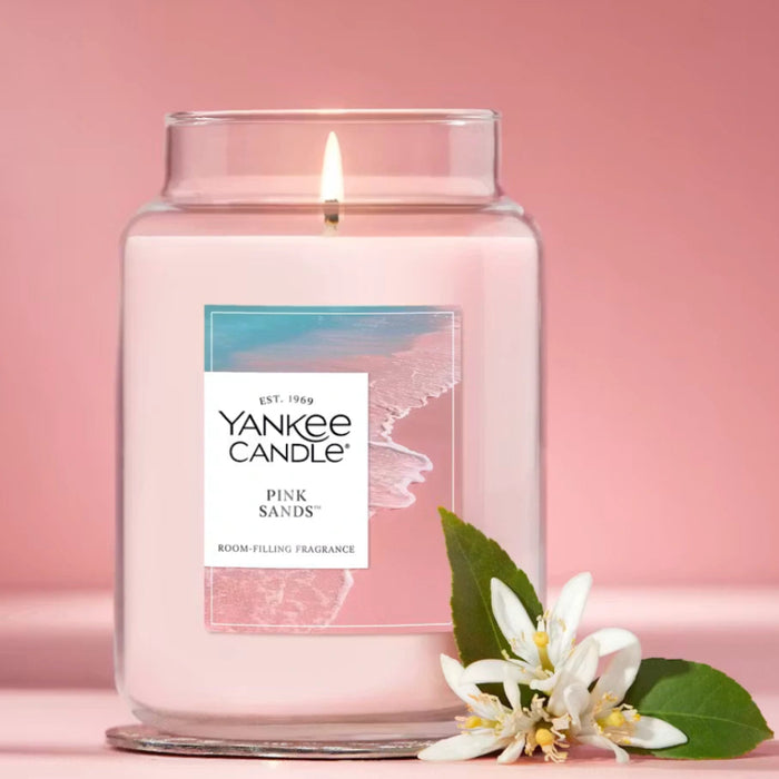 This iconic fragrance combines bright citrus, sweet floral notes, and warm vanilla-inspired accents 