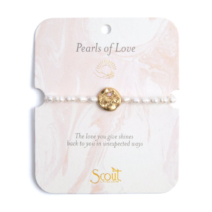 Elegant bracelet featuring lustrous pearls, symbolizing love and connection, perfect for special occasions or everyday wear.