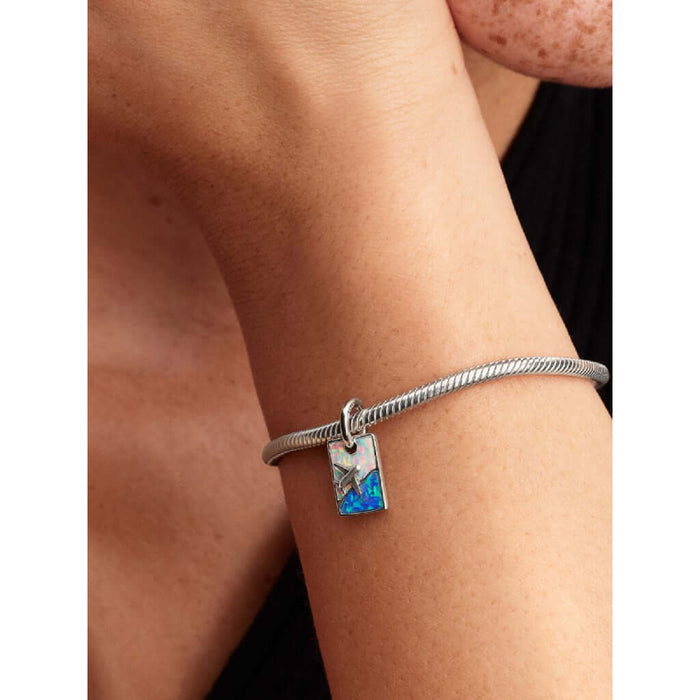 Shop in-store at Annie's Hallmark locations in Londonderry and Salem, NH, or explore our full selection online.