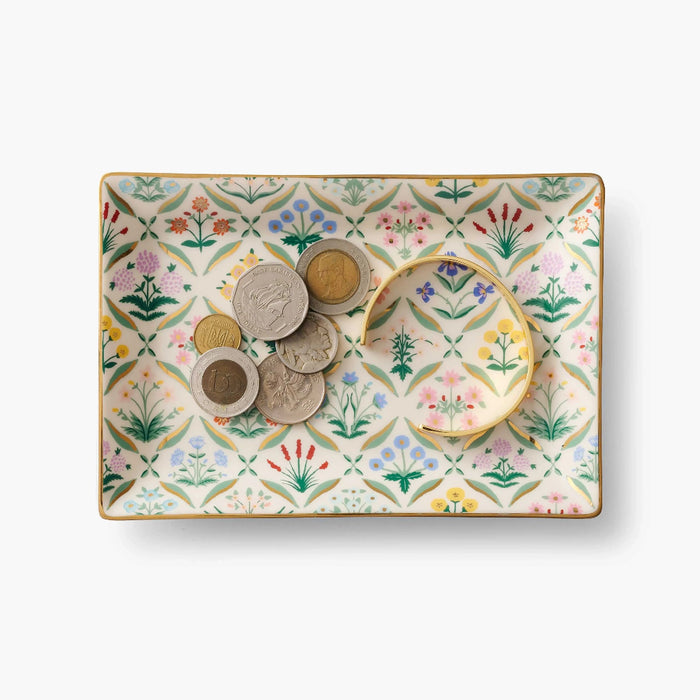 Keep track of all your trinkets with our catchall tray