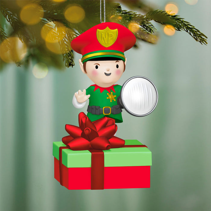 Hallmark : 2026 Keepsake Elf Security Peekbuster (103)