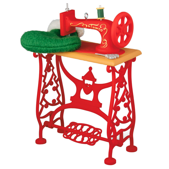 Hallmark : 2026 Keepsake Sew Nostalgic (265)