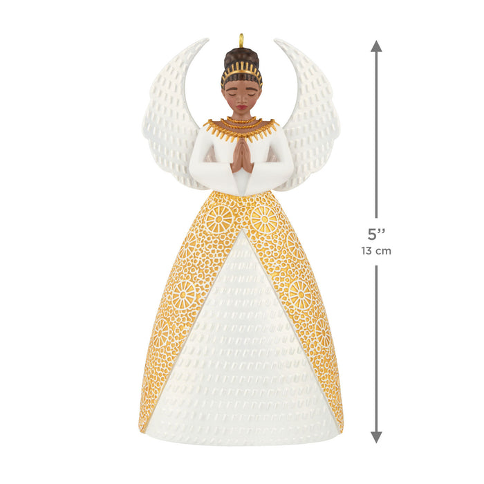 Hallmark : 2026 Keepsake Serene Angel (264)
