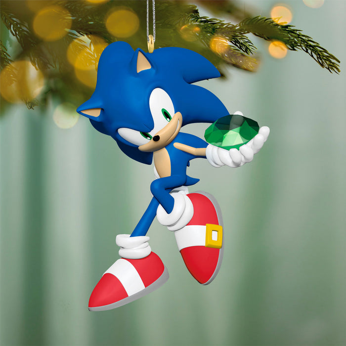 Hallmark : 2026 Keepsake Sonic With Chaos Emerald Sonic the Hedgehog™ (282)