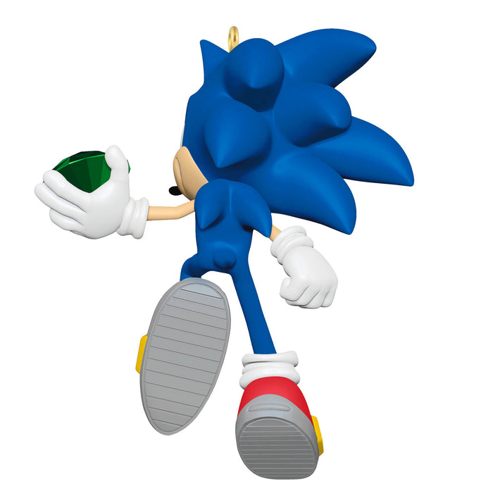 Hallmark : 2026 Keepsake Sonic With Chaos Emerald Sonic the Hedgehog™ (282)