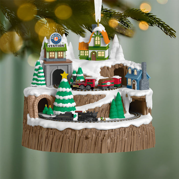Hallmark : 2026 Keepsake LIONEL® Christmas Mountain (186)